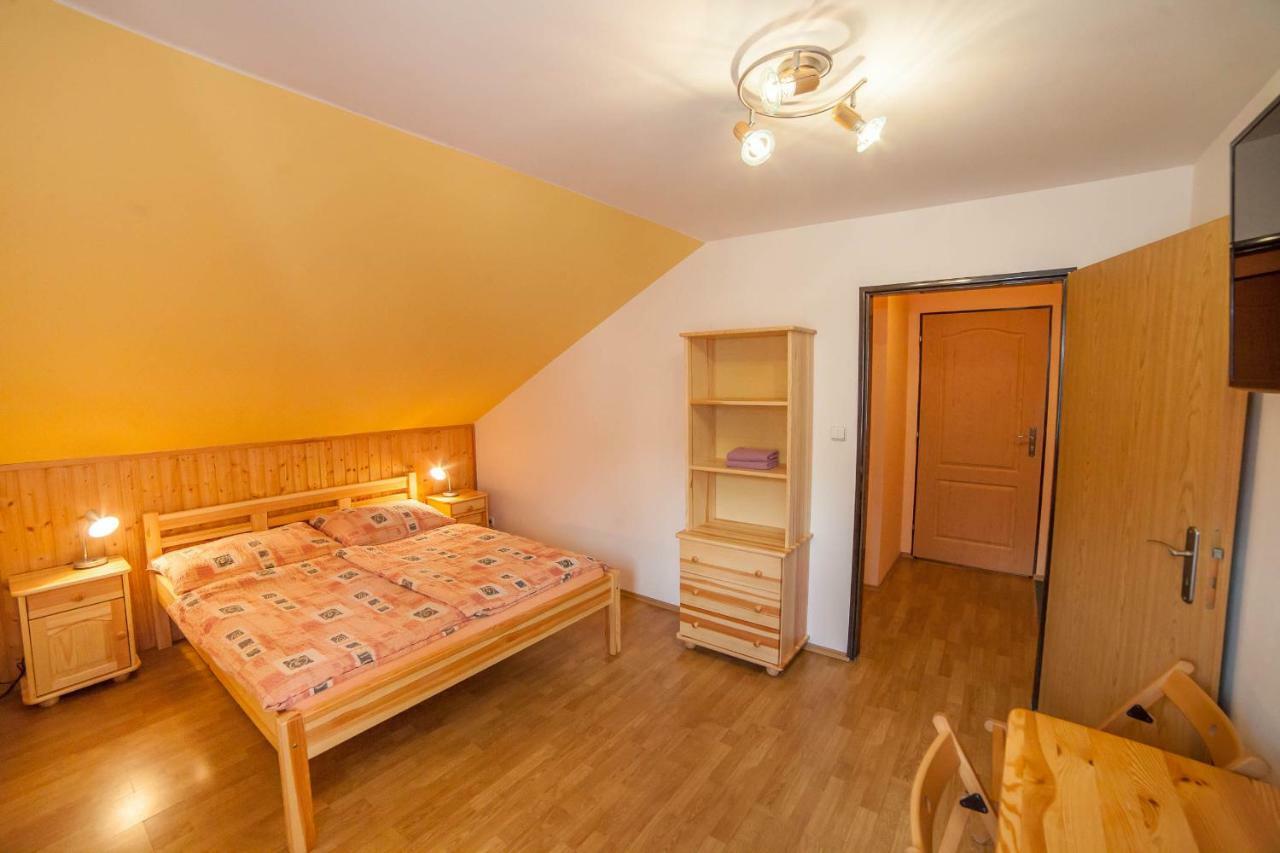 Penzion Na Rozcesti Janov nad Nisou Exterior foto