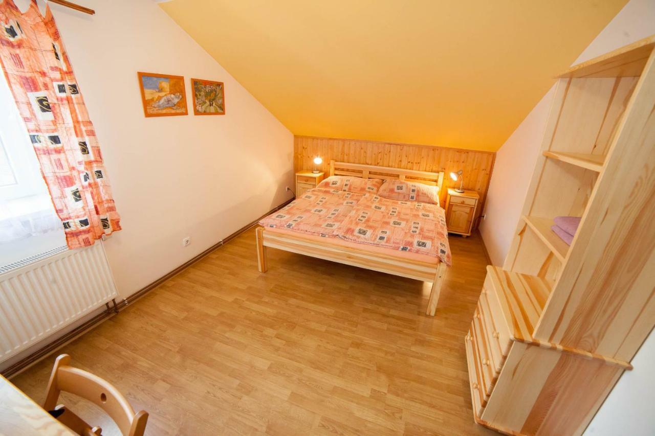 Penzion Na Rozcesti Janov nad Nisou Exterior foto